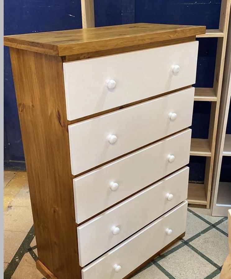 Cajoneras de Mueblería Longhi