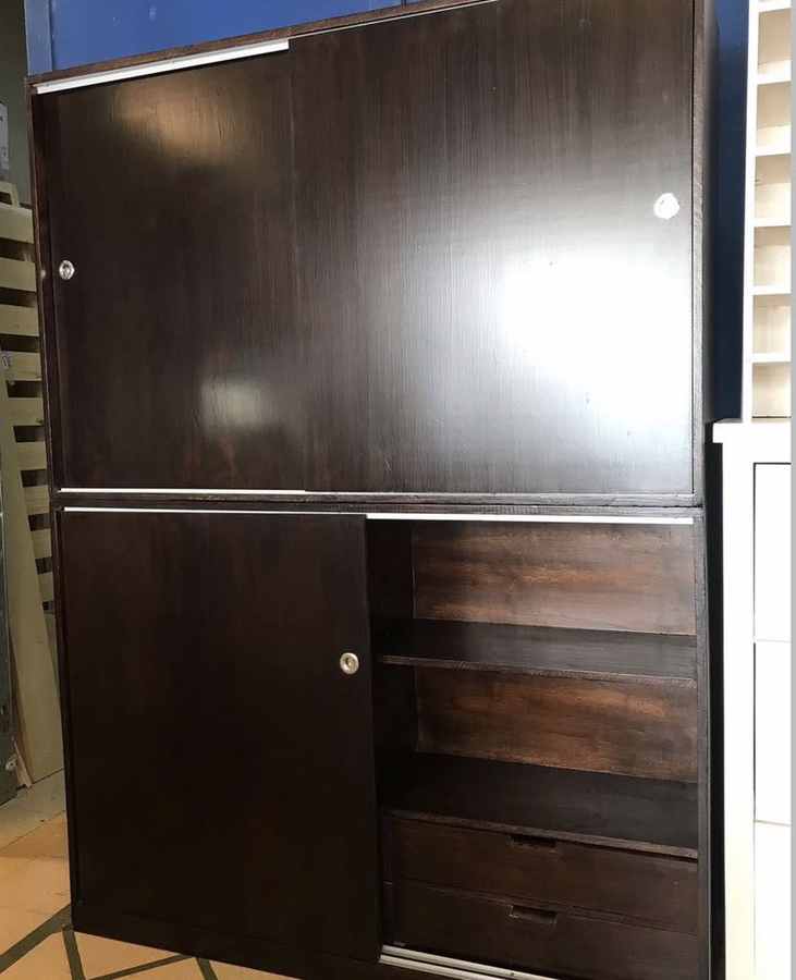 Ropero modelo 10 de Mueblería Longhi