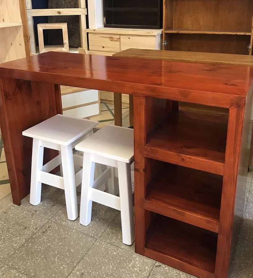 Escritorio modelo 22 de Mueblería Longhi