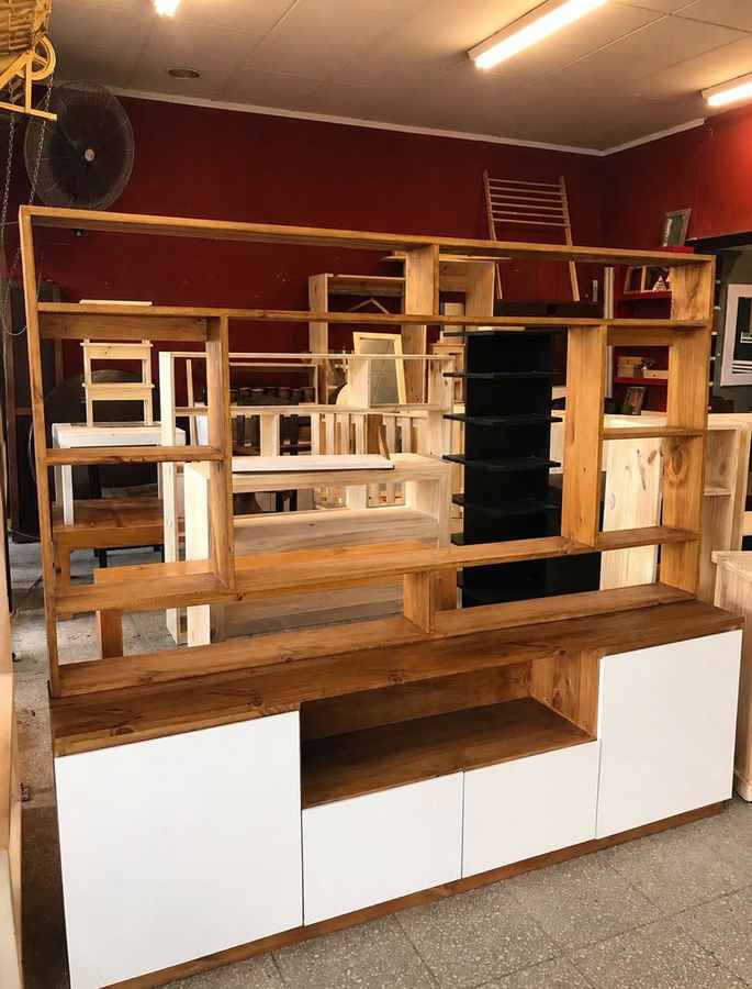 Rack modelo 04 de Mueblería Longhi