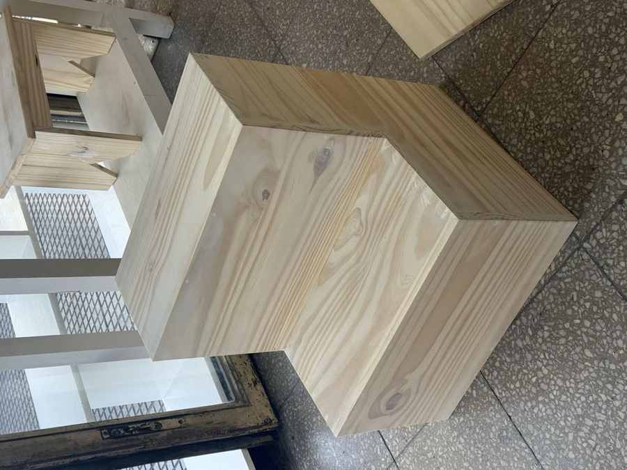 Cómoda modelo 10 de Mueblería Longhi