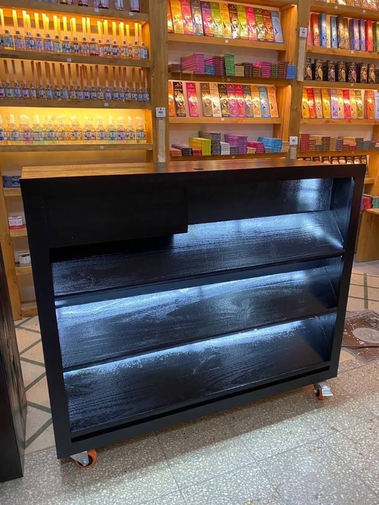 Mueble varios modelo nuevo de Mueblería Longhi